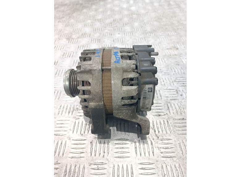 Генератор к Opel Astra, 2013г.