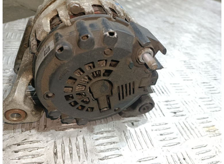 Генератор к Opel Astra, 2013г.