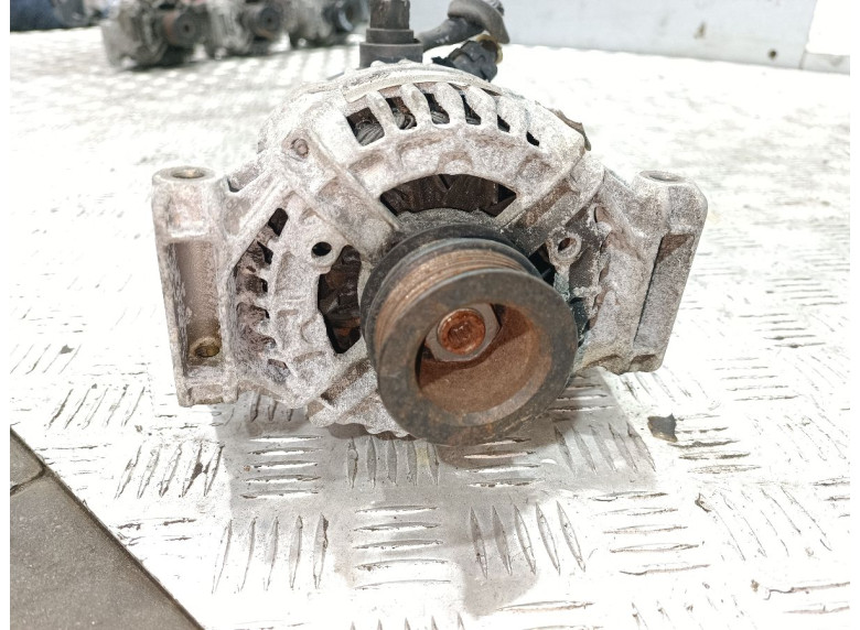 Генератор к Opel Vectra, 2004г.