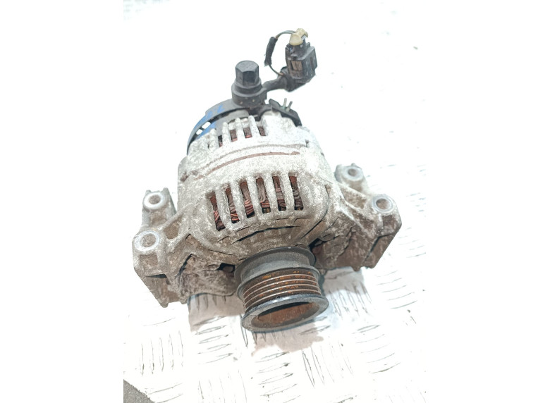 Генератор к Opel Vectra, 2004г.