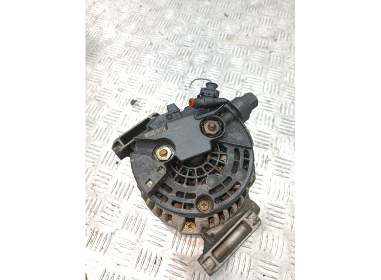 Генератор к Opel Vectra, 2004г.