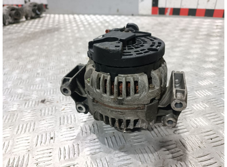 Генератор к Opel Vectra, 2004г.