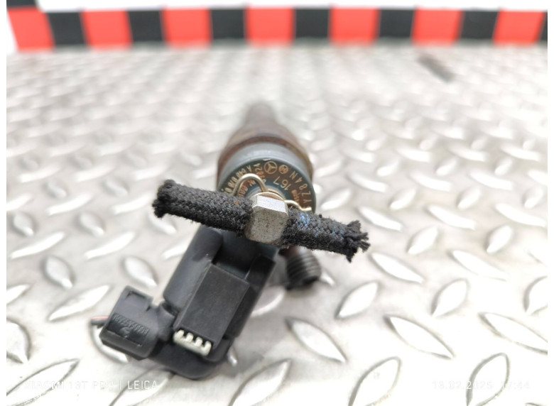 Форсунка к Mercedes B W245, 2007г.