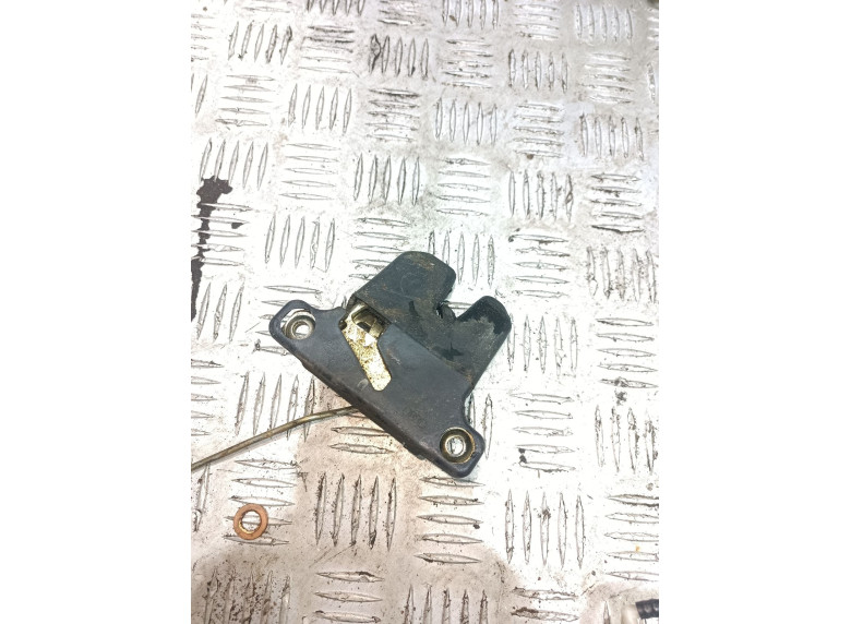 Замок багажника к Audi A4, 1998г.