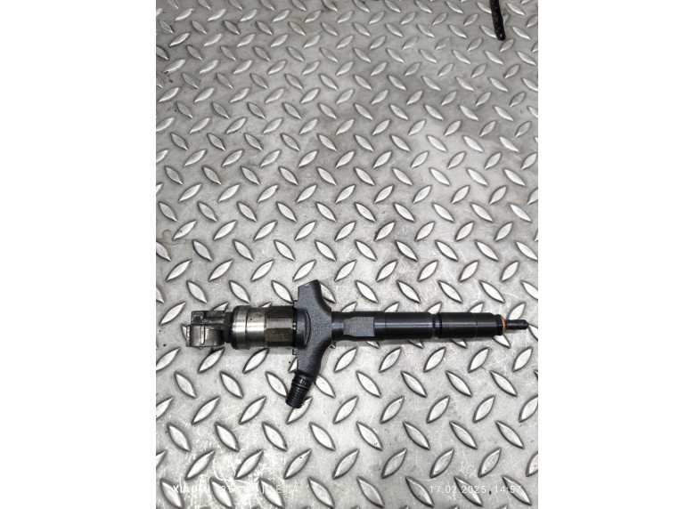 Форсунка к Opel Vectra, 2003г.