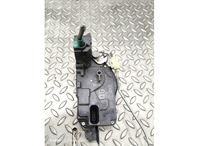 Замок двери передней правой к Opel Astra, 2005г.