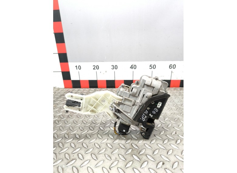 Замок двери передней правой к Volkswagen EOS