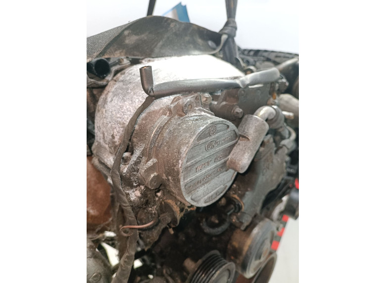 Насос вакуумный к Mercedes C W203, 2003г.