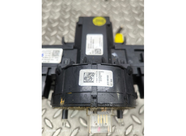 Переключатель подрулевой (стрекоза) к Volkswagen Passat, 2006г.