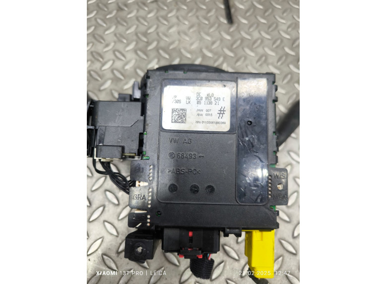 Переключатель подрулевой (стрекоза) к Volkswagen Passat, 2006г.