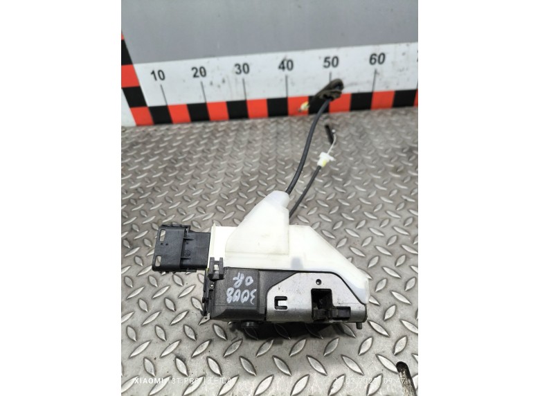 Замок двери передней правой к Замок двери передней правой к Peugeot 3008 undefined г. 3008