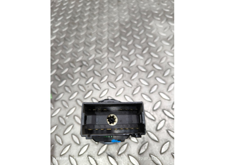 Переключатель света к Volkswagen Golf, 2000г.