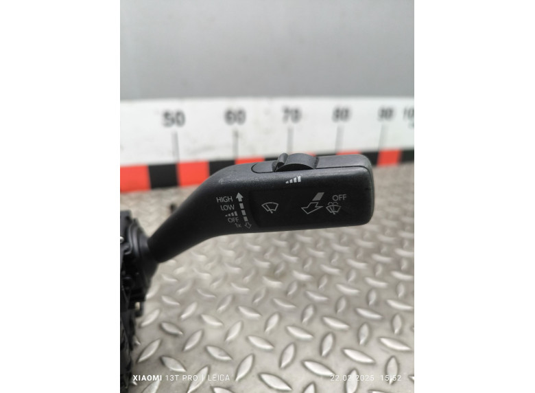 Переключатель подрулевой (стрекоза) к Volkswagen Passat, 2007г.