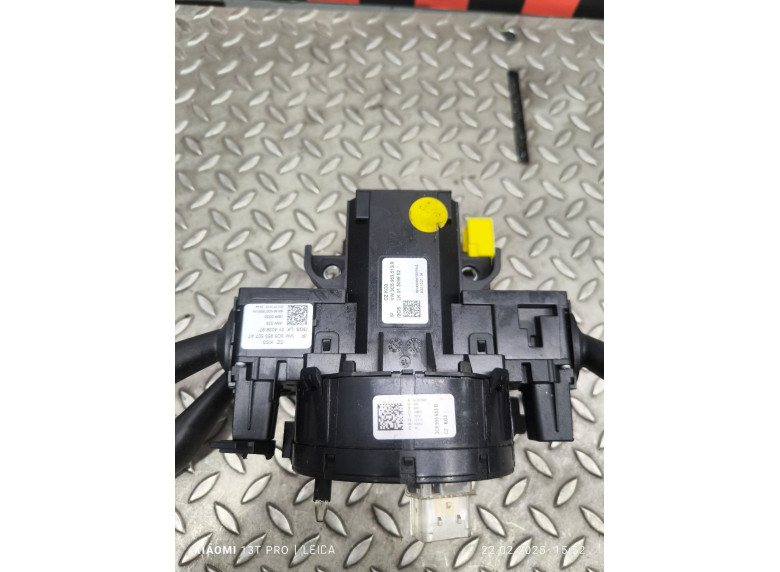 Переключатель подрулевой (стрекоза) к Volkswagen Passat, 2007г.