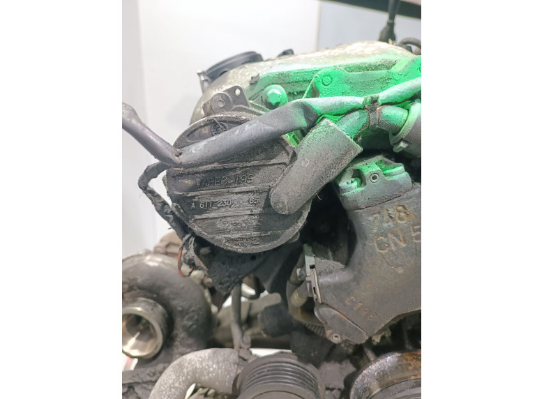 Насос вакуумный к Mercedes C W203, 2003г.