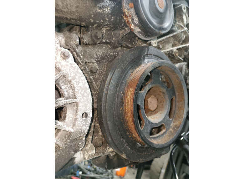 Шкив коленвала к Mercedes C W203, 2003г.