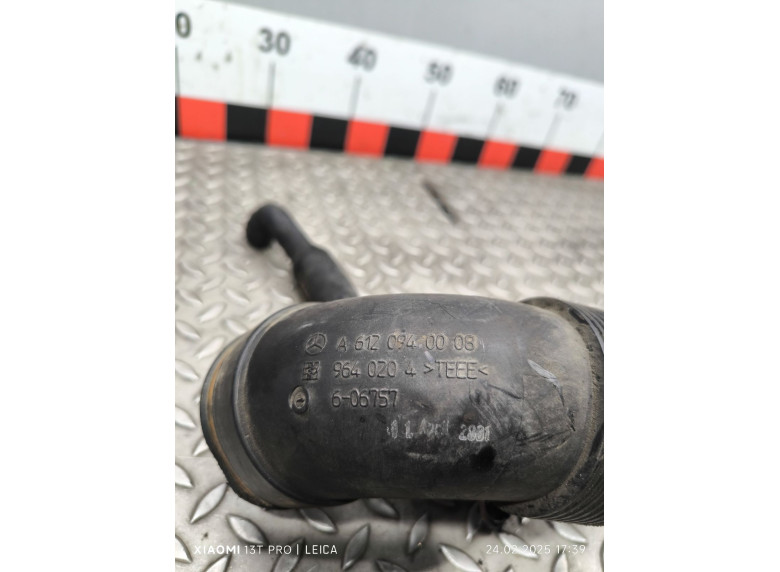 Патрубок турбины к Mercedes C W203, 2002г.