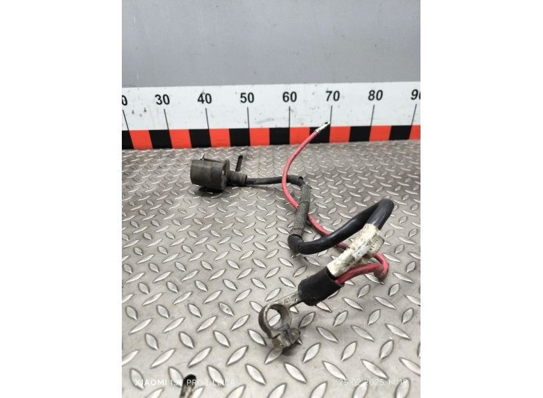 Клемма аккумулятора плюс к Volkswagen Passat, 2006г.