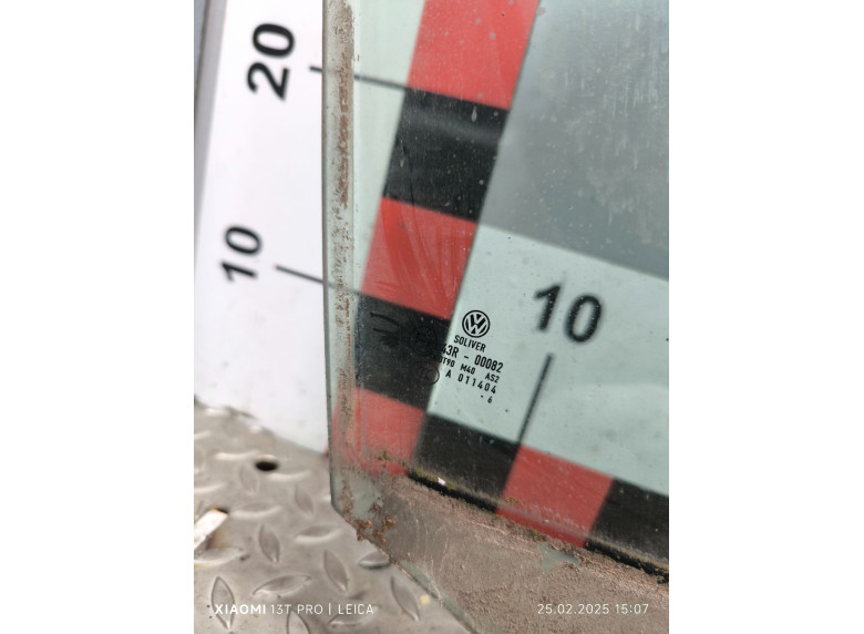 Стекло двери передней правой к Volkswagen Passat, 2006г.