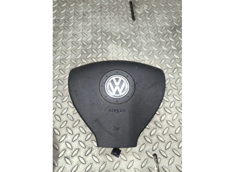 Подушка безопасности водителя к Volkswagen Passat, 2007г.