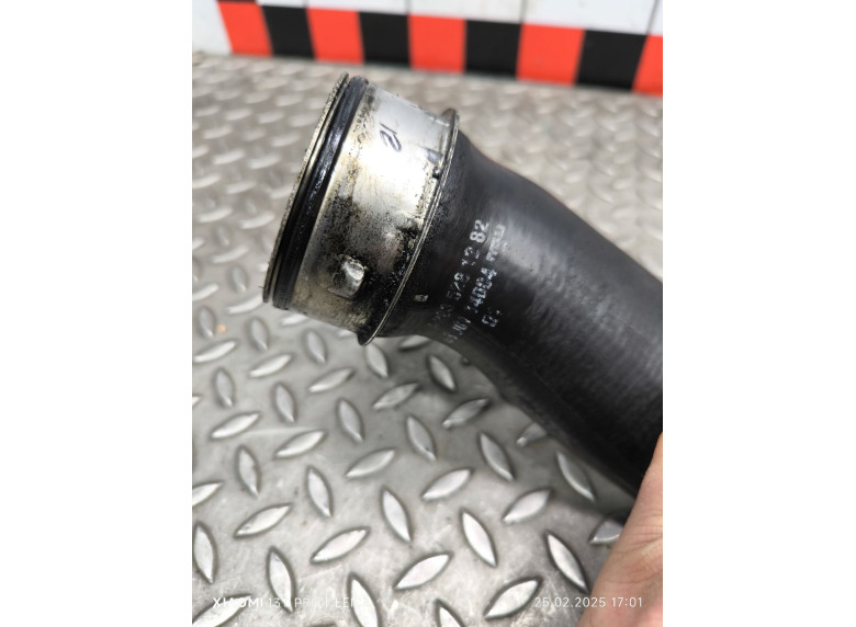 Патрубок интеркулера к Mercedes C W203, 2003г.