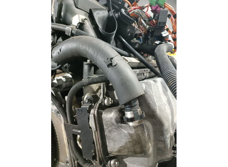 Маслоотделитель (сапун) к BMW 6 E63/E64, 2007г.