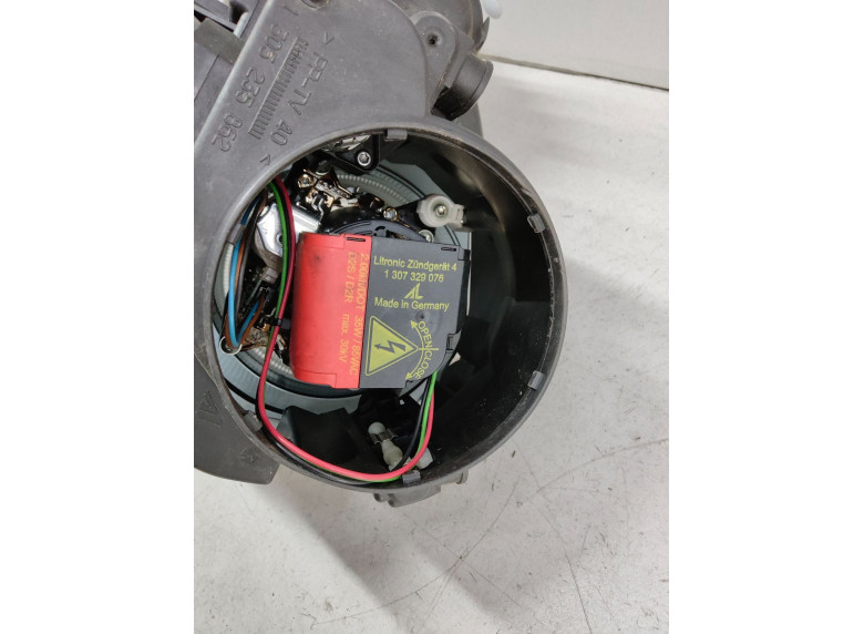 Фара правая к Volkswagen Golf, 2008г.