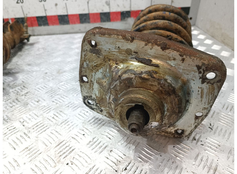 Опора амортизатора верхняя (чашка) к Fiat Scudo, 1998г.