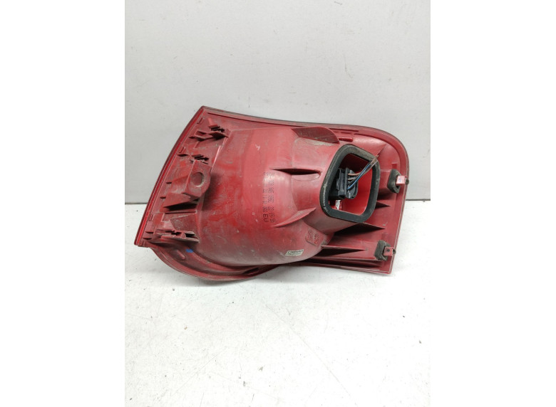 Фонарь задний левый к Volkswagen Passat, 2006г.