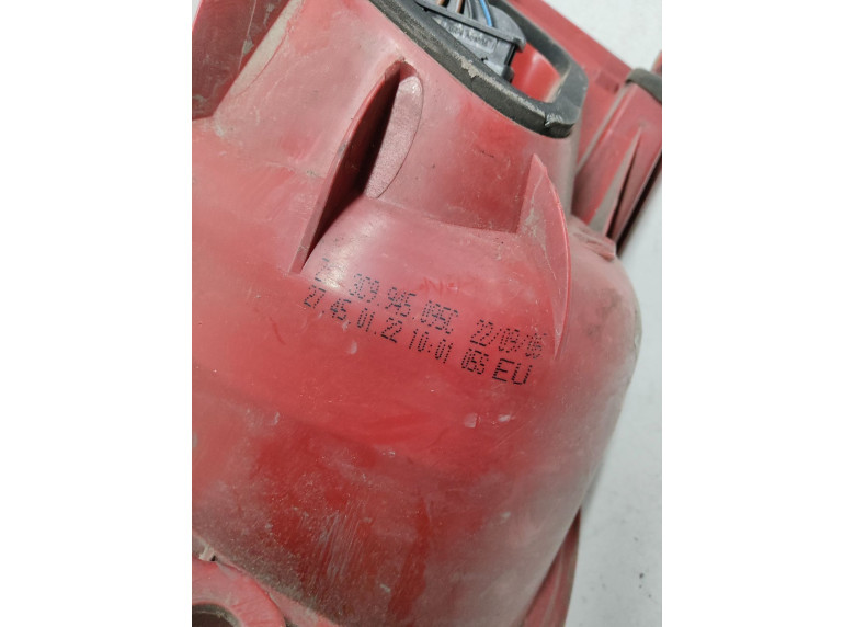 Фонарь задний левый к Volkswagen Passat, 2006г.