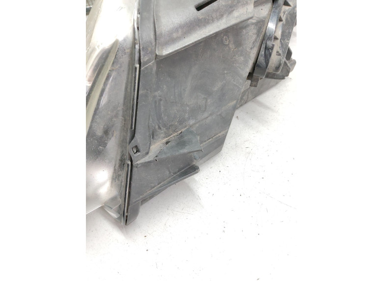 Фара правая к Volkswagen Passat, 2007г.