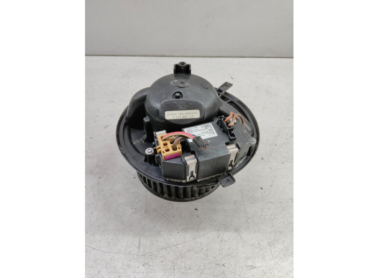 Моторчик печки к Volkswagen Passat, 2006г.