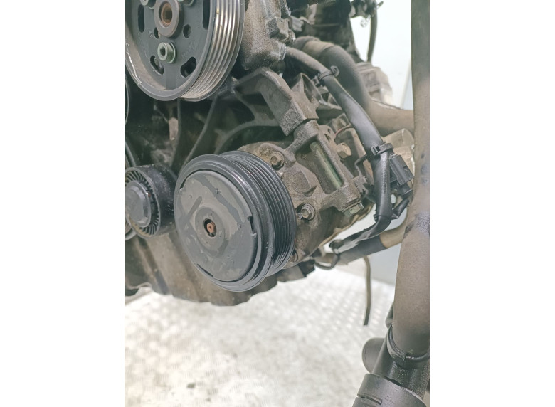 Компрессор кондиционера к Audi A4, 2007г.