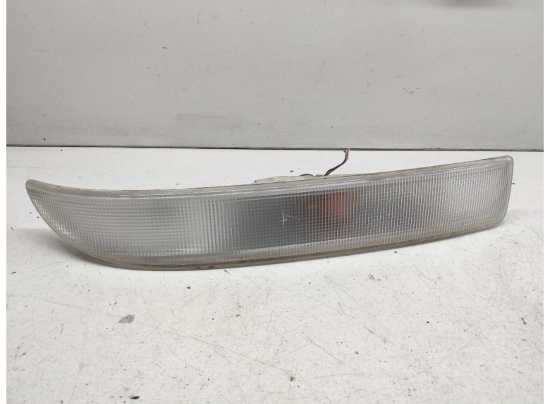 Поворотник правый к Renault Master