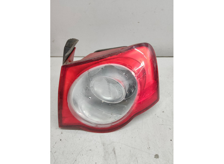 Фонарь задний правый к Volkswagen Passat, 2007г.