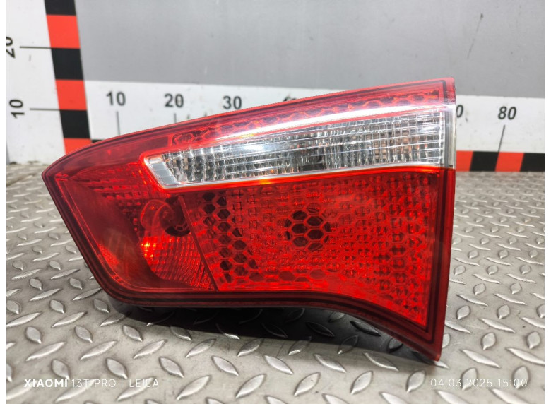 Фонарь крышки багажника правый к Фонарь крышки багажника правый к Kia Rio undefined г. Rio