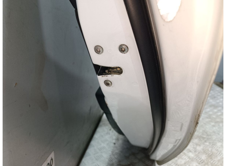 Замок двери задней правой к Замок двери задней правой к Kia Rio undefined г. Rio