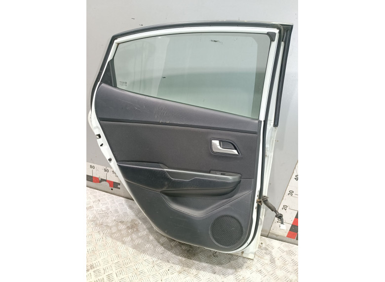 Обшивка двери задней левой (дверная карта) к Kia Rio