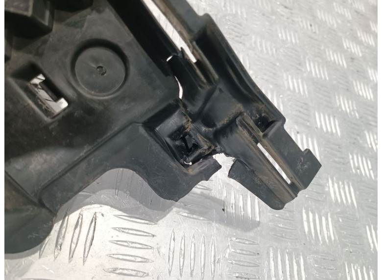 Заглушка (решетка) в бампер передний к Заглушка (решетка) в бампер передний к Skoda Kodiaq undefined г. Kodiaq