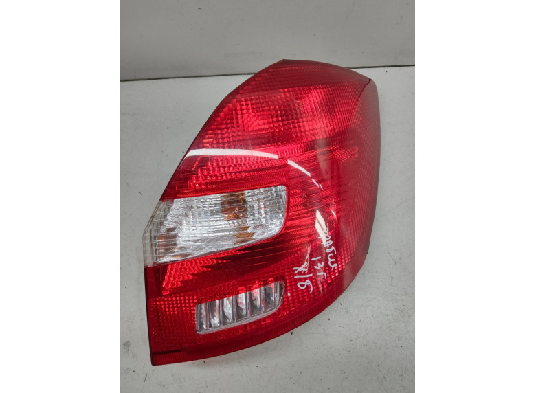 Фонарь задний правый к Skoda Fabia, 2013г.