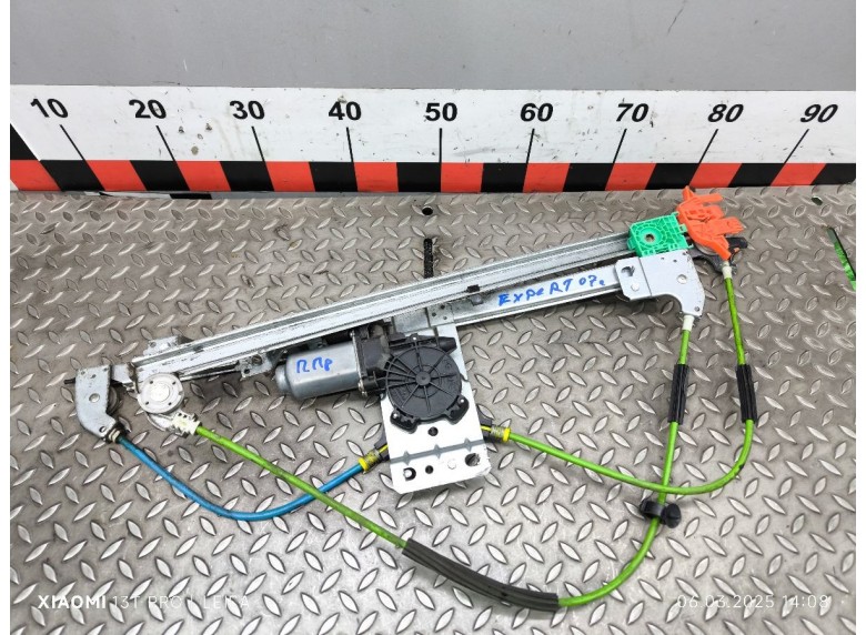 Стеклоподъемник электрический передний правый к Стеклоподъемник электрический передний правый к Peugeot Expert undefined г. Expert