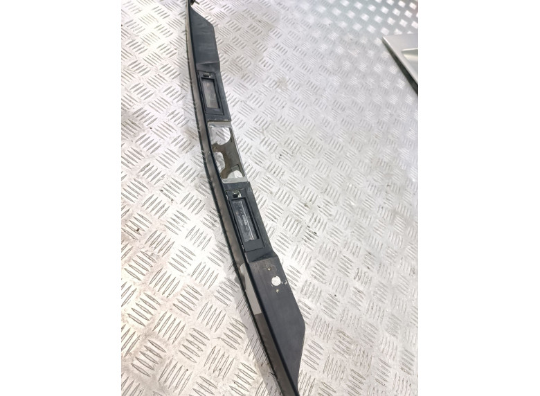 Накладка подсветки номера к Opel Astra, 2007г.