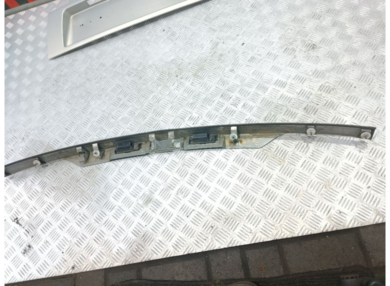 Накладка подсветки номера к Opel Astra, 2007г.