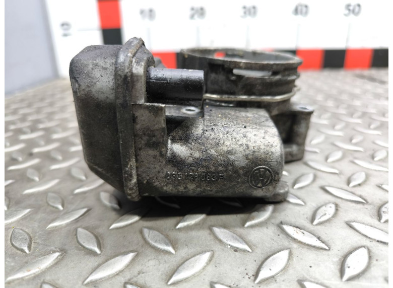 Заслонка дроссельная к Volkswagen Golf, 2006г.