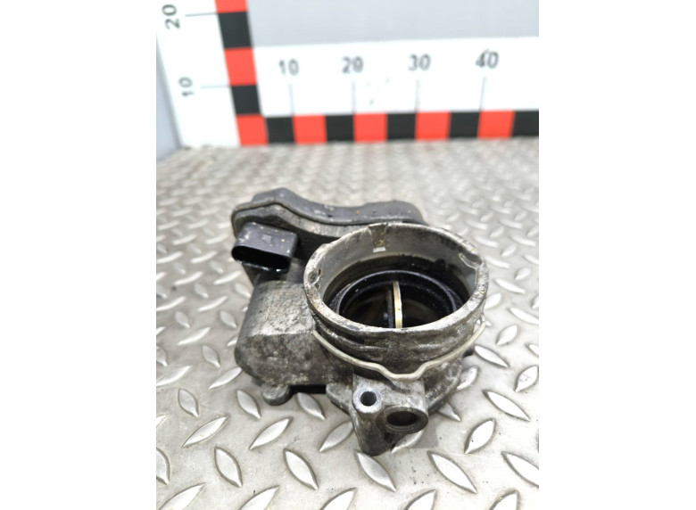 Заслонка дроссельная к Volkswagen Golf, 2006г.