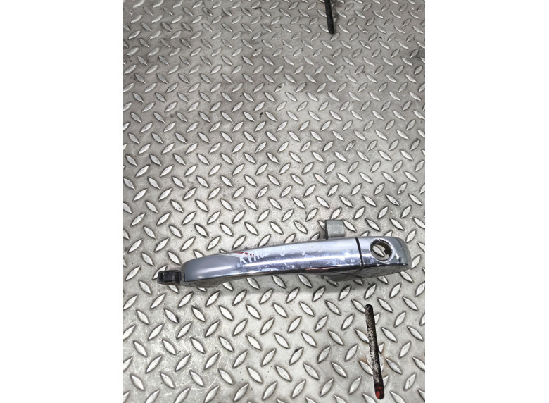 Ручка наружная передняя левая к Chrysler 300C