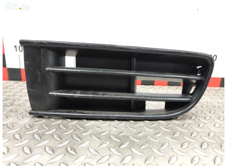 Заглушка (решетка) в бампер передний к Volkswagen Polo undefined г.