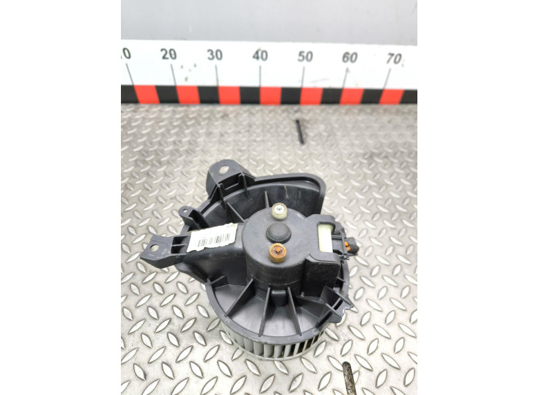 Моторчик печки к Opel Corsa, 2011г.