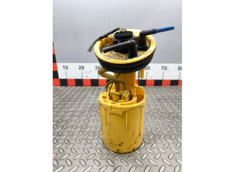 Насос топливный к Volkswagen Transporter, 2008г.