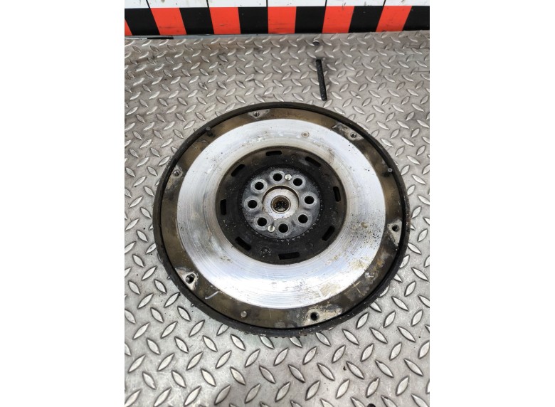 Маховик к Audi A4